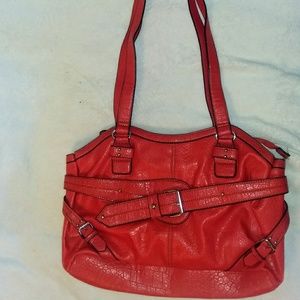 Attention handbag